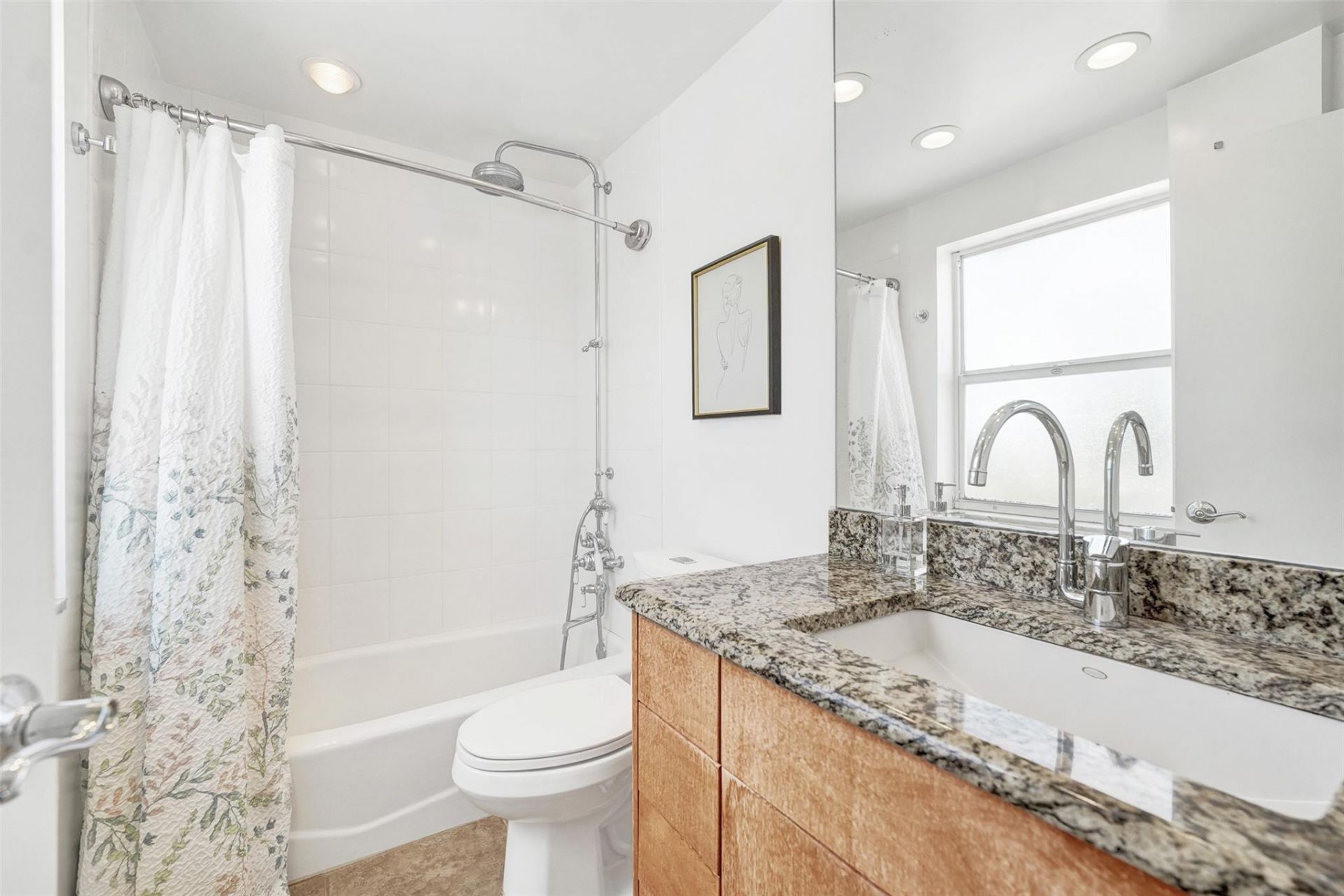 619 Orton Avenue, Unit 501, Fort Lauderdale, FL 33304 Photo