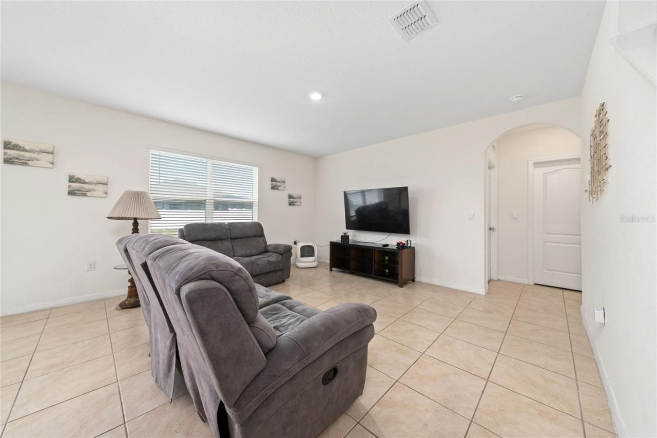 1665 Barberry Drive , Kissimmee, FL 34744 Photo