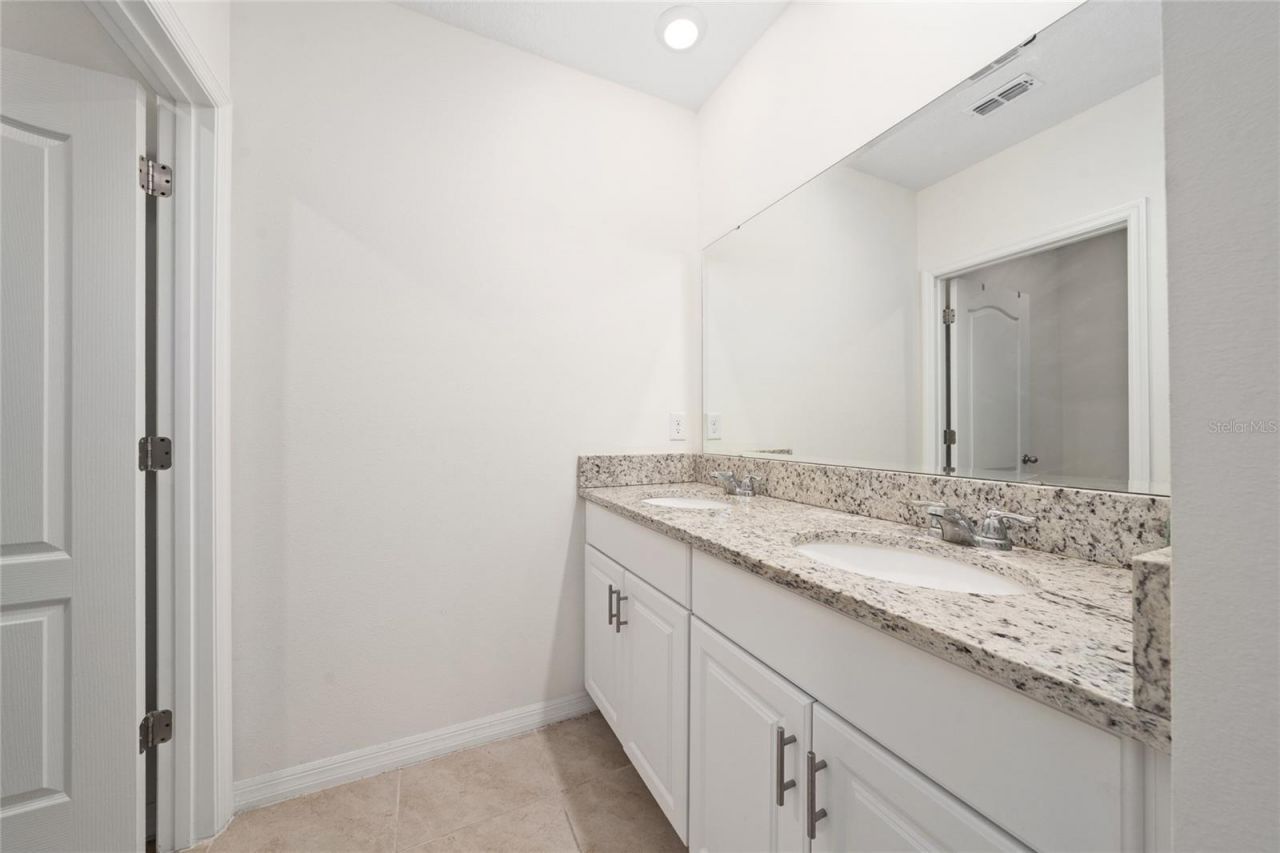 1665 Barberry Drive , Kissimmee, FL 34744 Photo