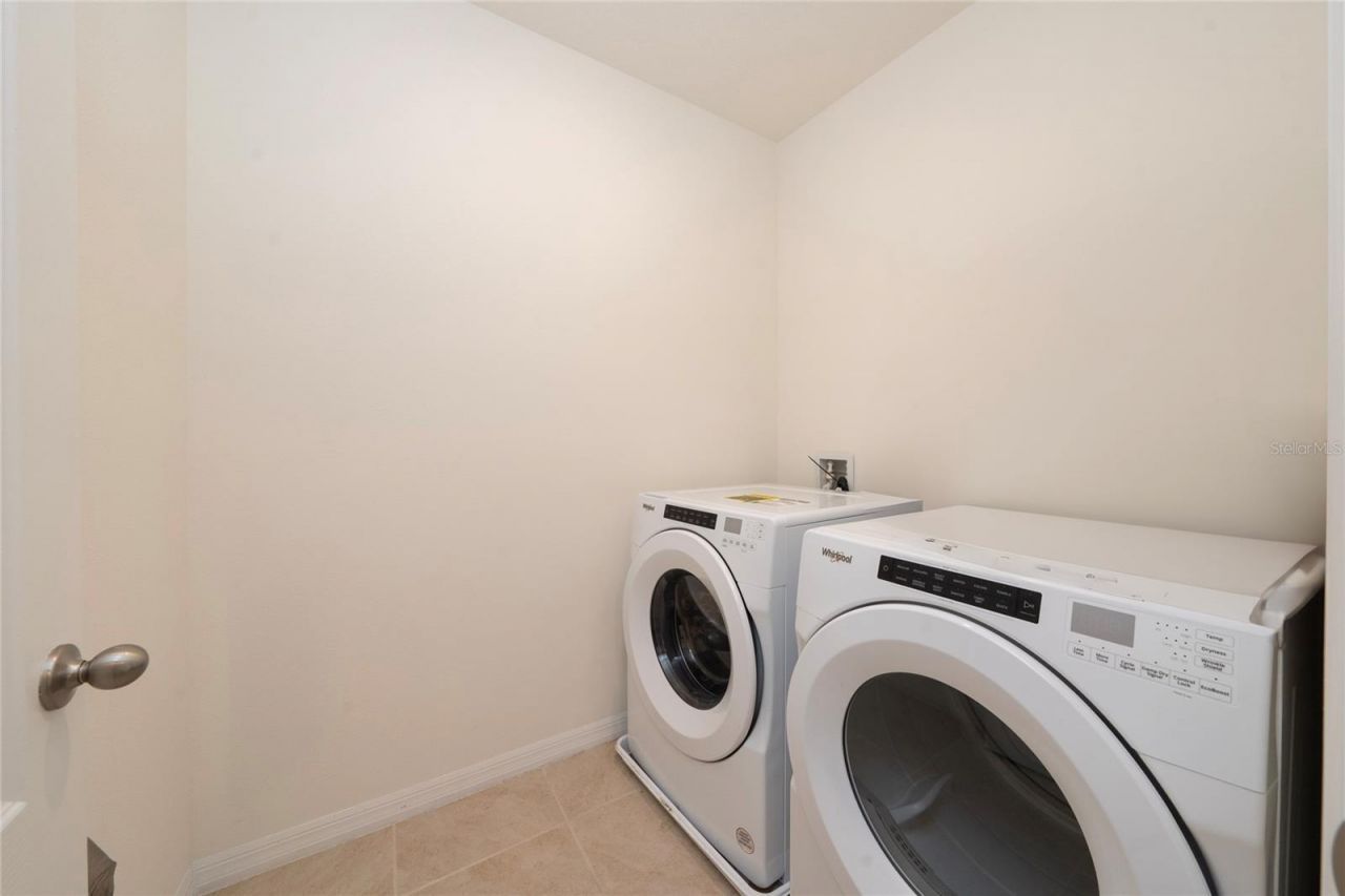 1665 Barberry Drive , Kissimmee, FL 34744 Photo