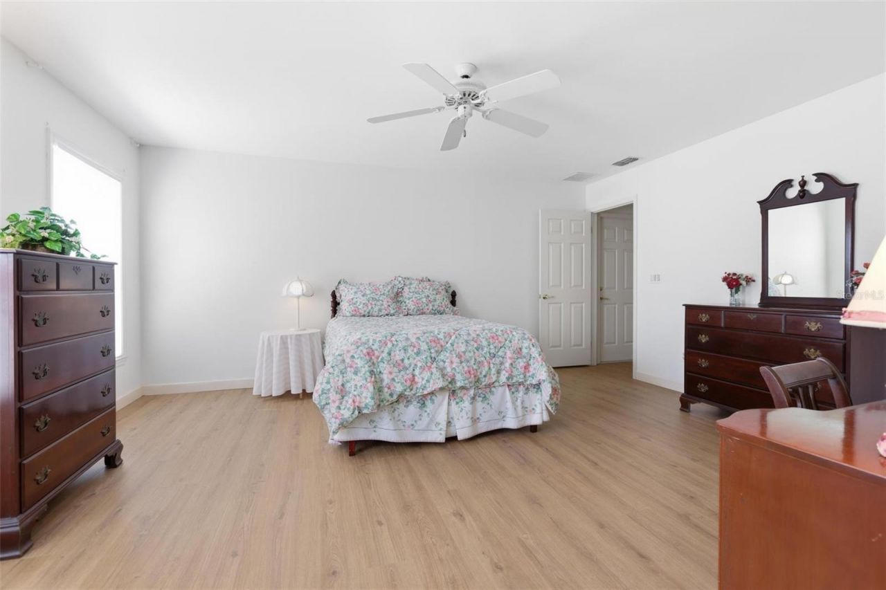 2061 Greenview Drive , Deltona, FL 32725 Photo