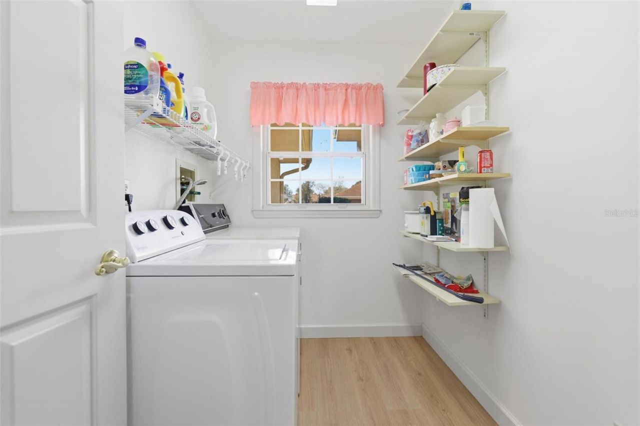 2061 Greenview Drive , Deltona, FL 32725 Photo