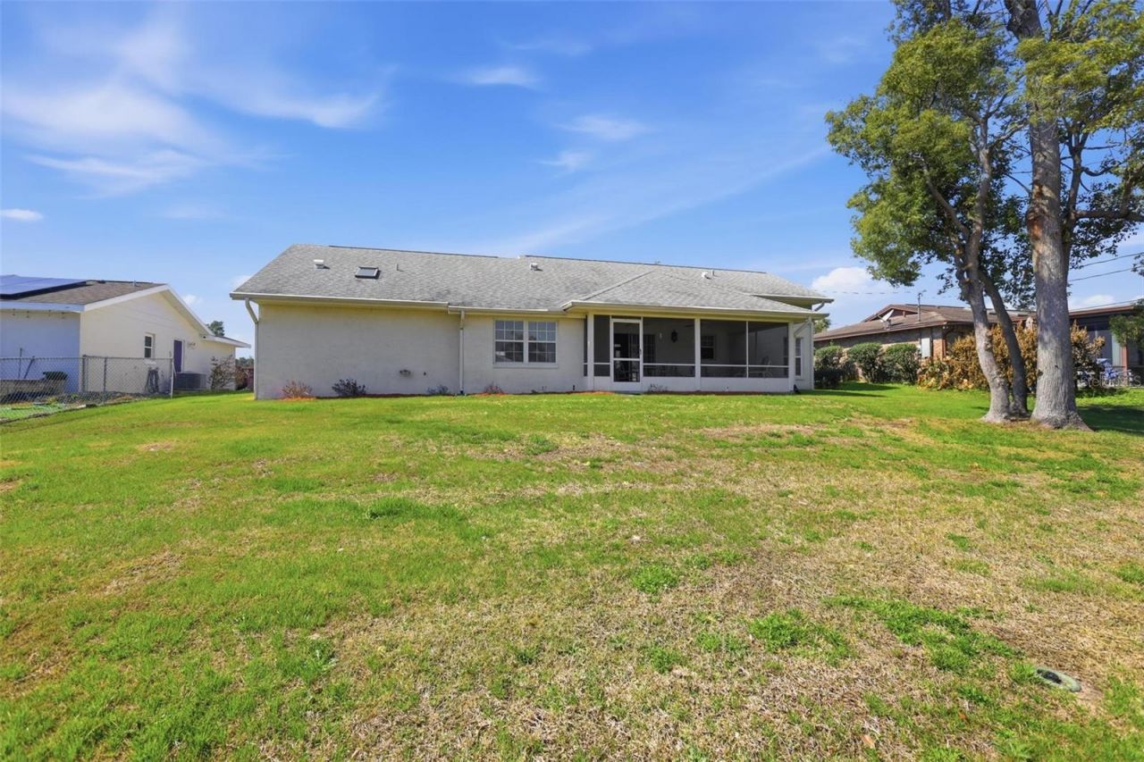 2061 Greenview Drive , Deltona, FL 32725 Photo