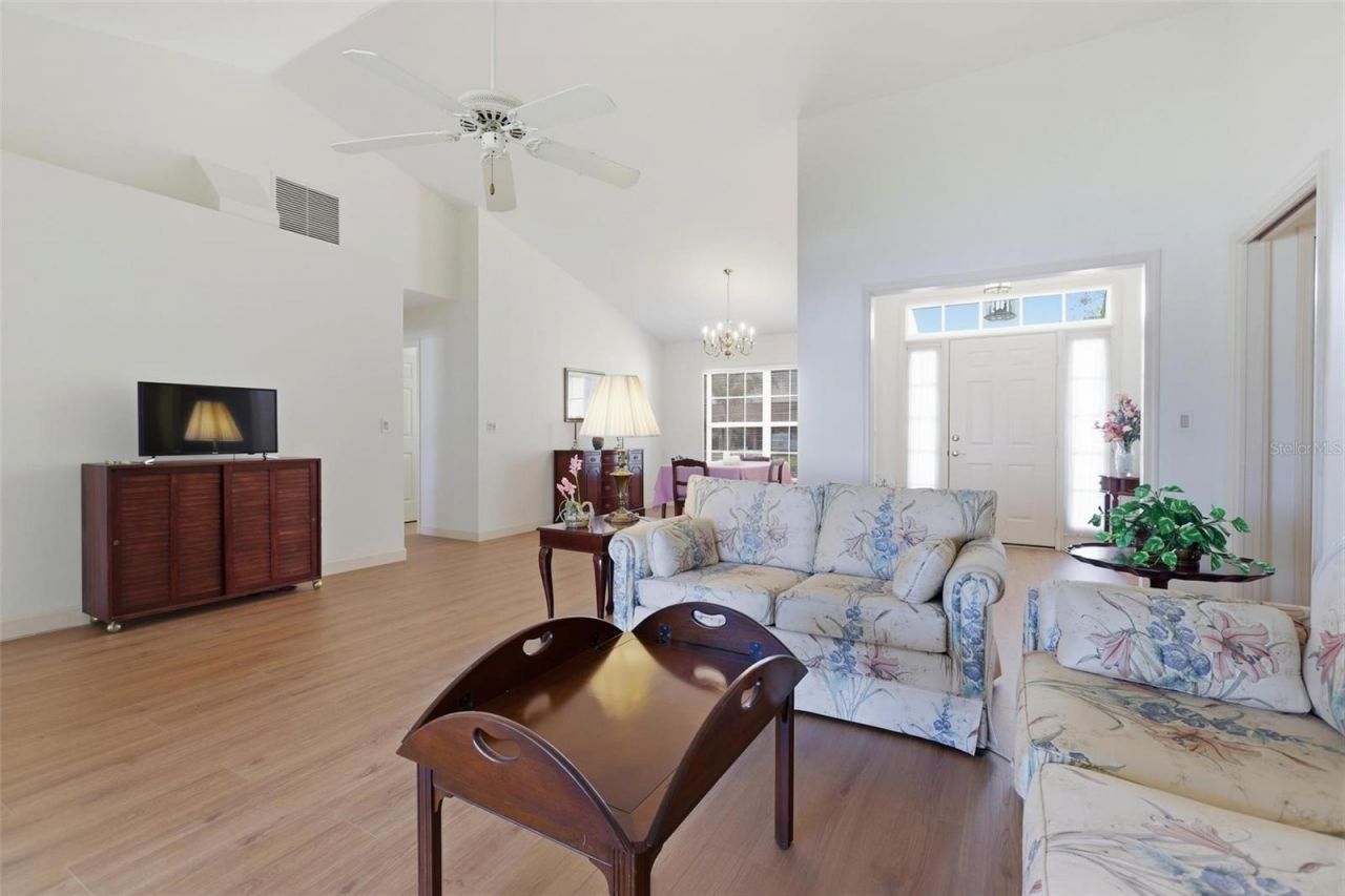 2061 Greenview Drive , Deltona, FL 32725 Photo