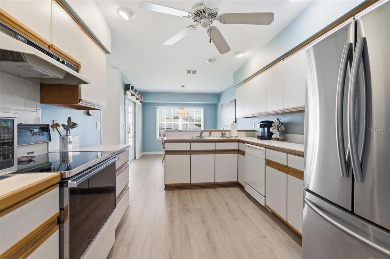 2061 Greenview Drive , Deltona, FL 32725 Photo