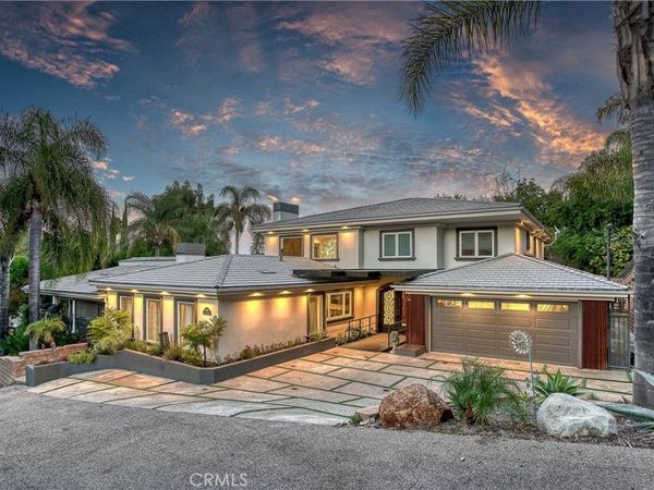 4760 Corbin Avenue, Tarzana, CA 91356