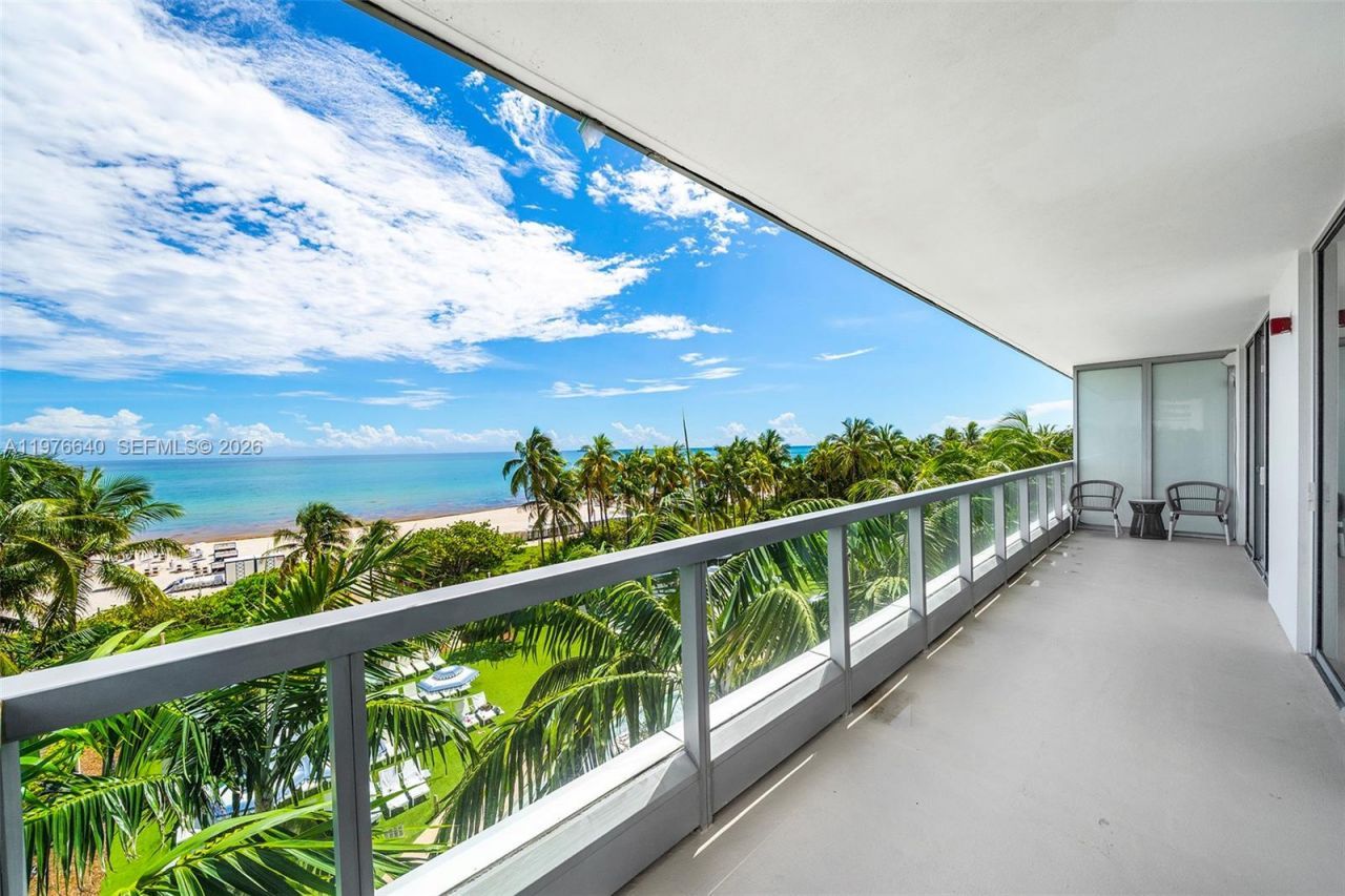 4391 Collins Ave, Unit 410, Miami Beach, FL 33140 Photo