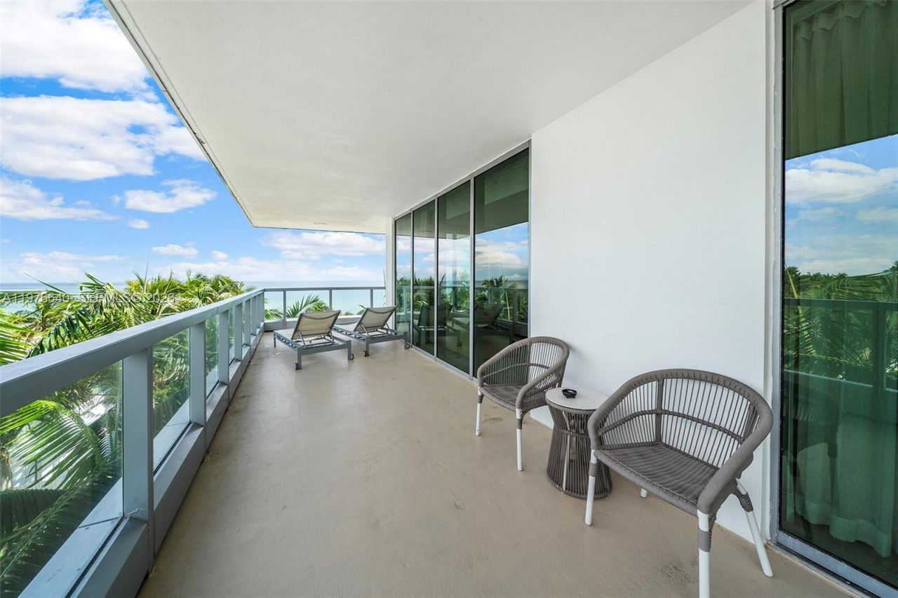 4391 Collins Ave, Unit 410, Miami Beach, FL 33140 Photo