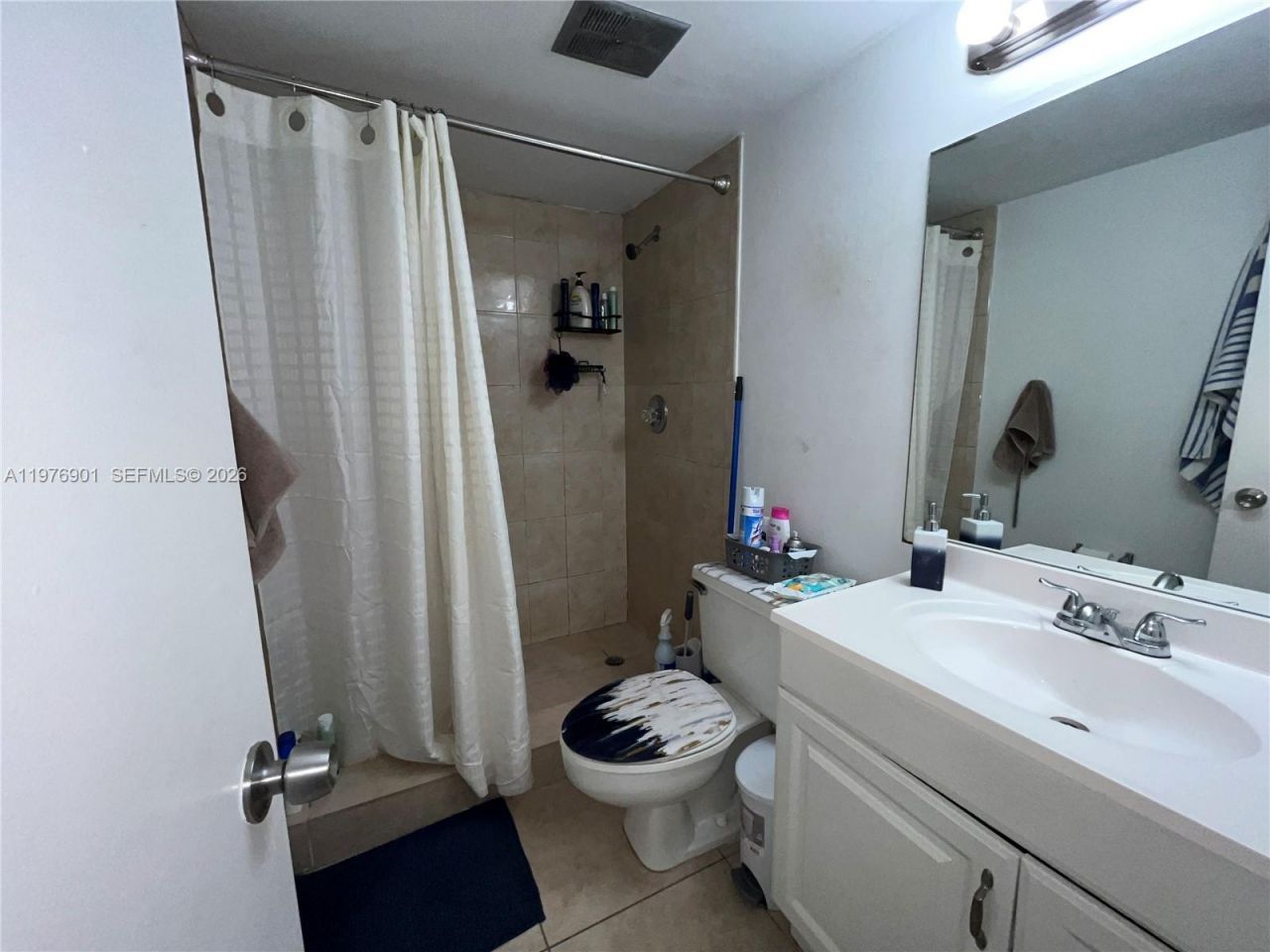 183 Lakeview Dr, Unit 203, Weston, FL 33326 Photo