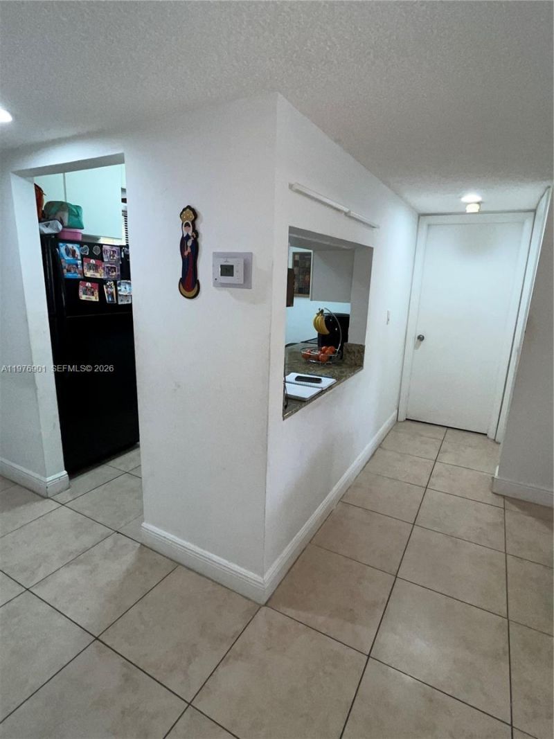183 Lakeview Dr, Unit 203, Weston, FL 33326 Photo