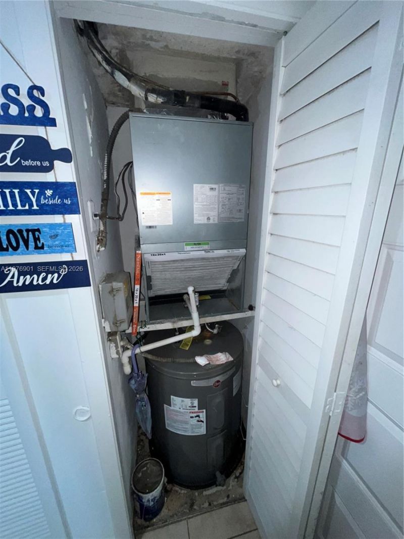 183 Lakeview Dr, Unit 203, Weston, FL 33326 Photo