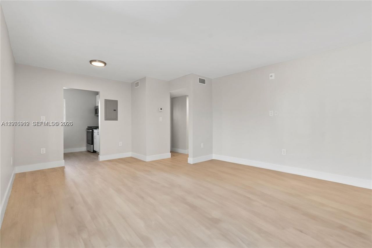 1101 NE 80th St, Unit 201, Miami, FL 33138 Photo