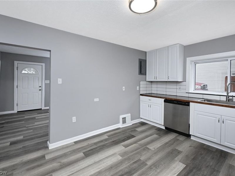 2255 Lake Road , Akron, OH 44312 Photo 13