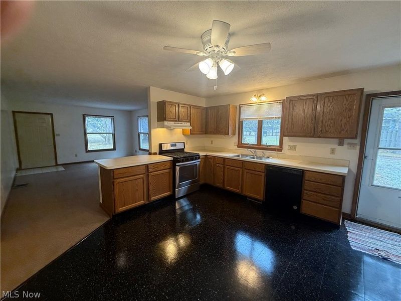 4044 Mogadore Road, Kent, OH 44240 Photo 8