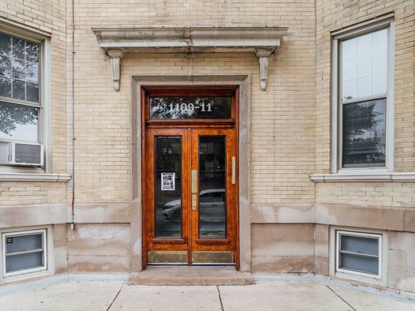 1111 W Grace Street , Unit 3R, Chicago, IL 60613
