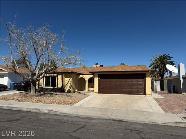 6822 Endora Drive , Las Vegas, NV 89103