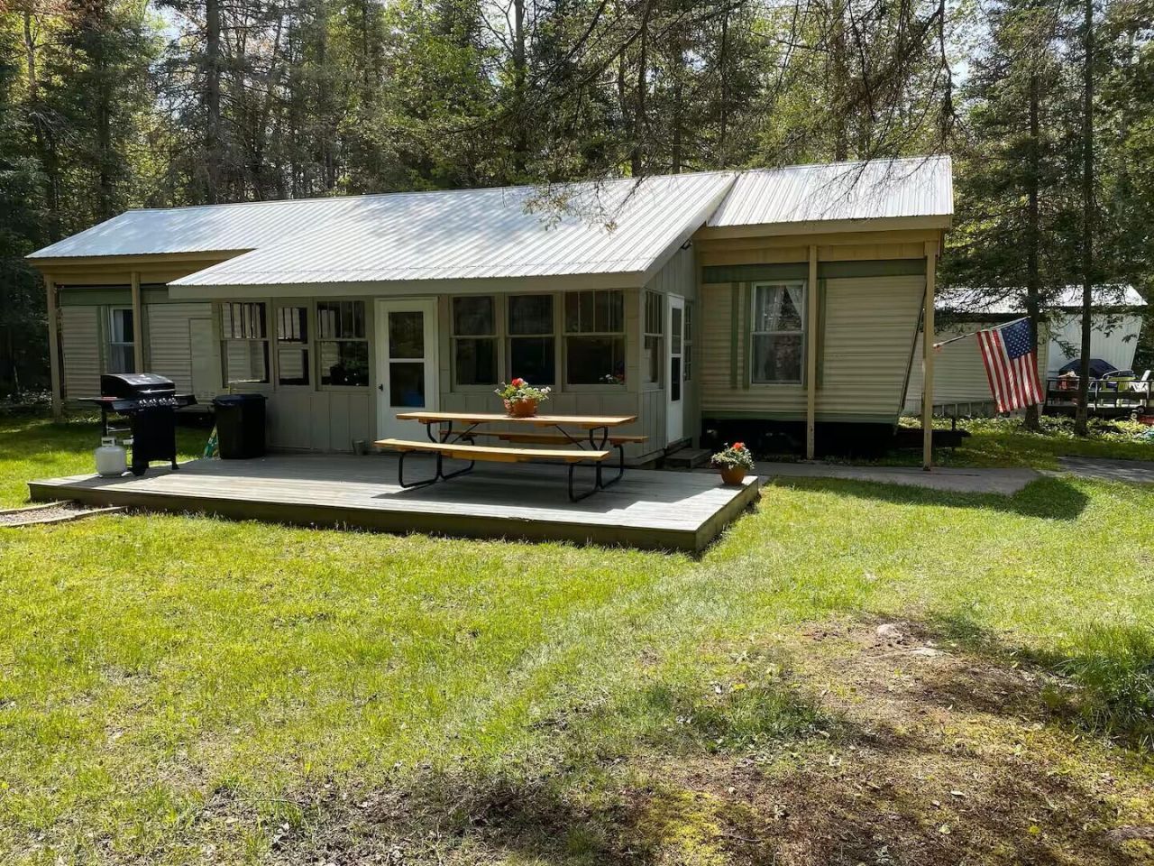 9815 W Baird St, Brimley/bay Mills, MI 49715 Main Photo