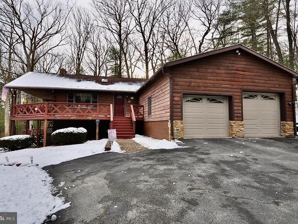 241 JENNIFER DRIVE, HUNTINGDON, PA 16652