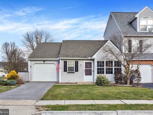24 WARWICK CIRCLE, MECHANICSBURG, PA 17050