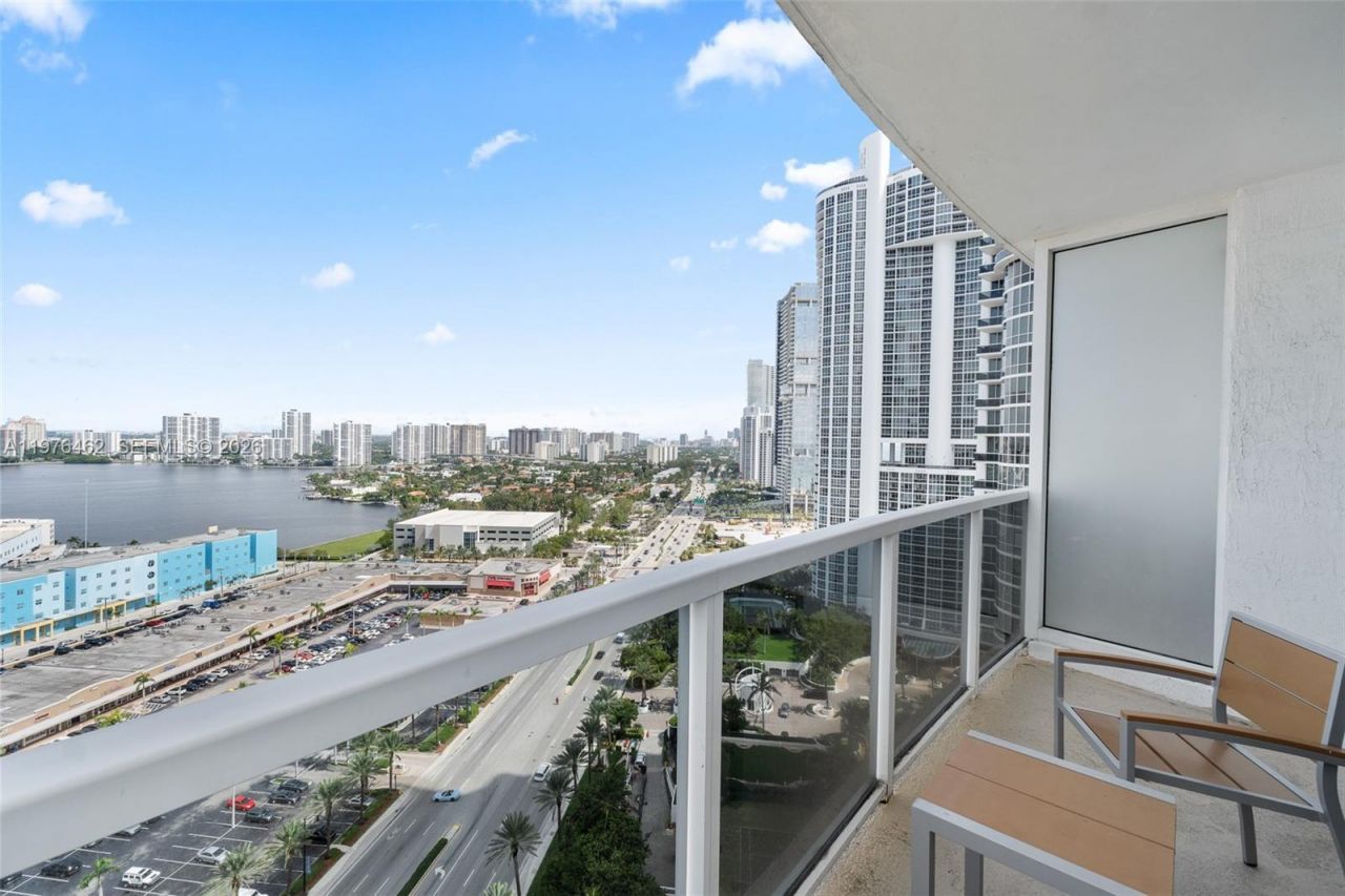 18001 Collins Ave, Unit 2001, Sunny Isles Beach, FL 33160 Photo