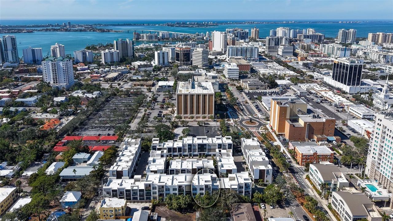 211 Cosmopolitan Court, Unit 211, Sarasota, FL 34236 Photo