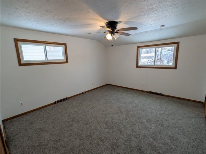 35477 Hobbie Drive, Eastlake, OH 44095 Photo 4