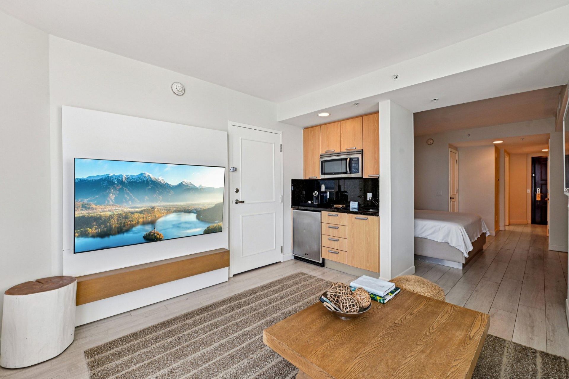 505 N Ft Lauderdale Bch Boulevard, Unit 1909, Fort Lauderdale, FL 33304 Photo