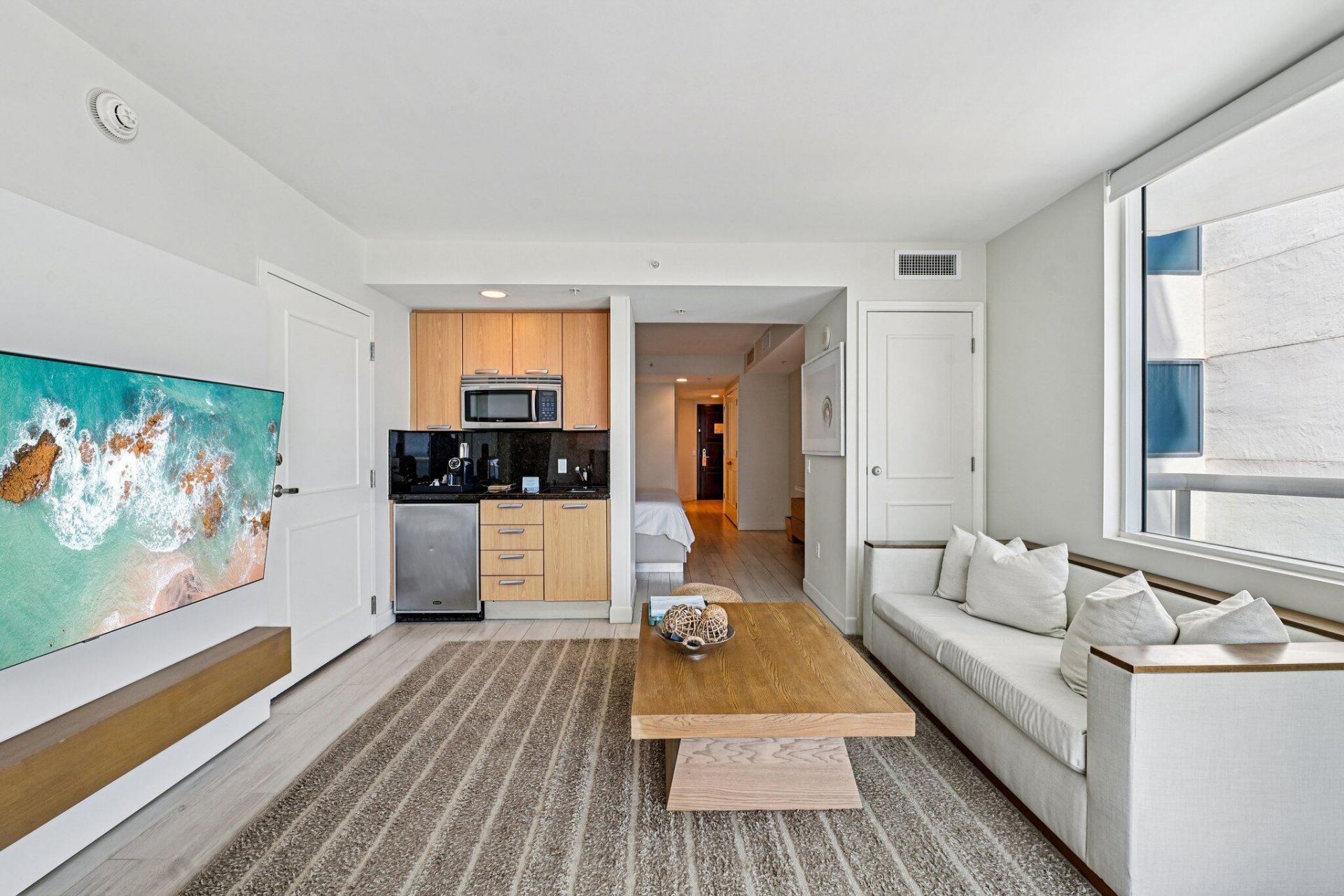 505 N Ft Lauderdale Bch Boulevard, Unit 1909, Fort Lauderdale, FL 33304 Photo