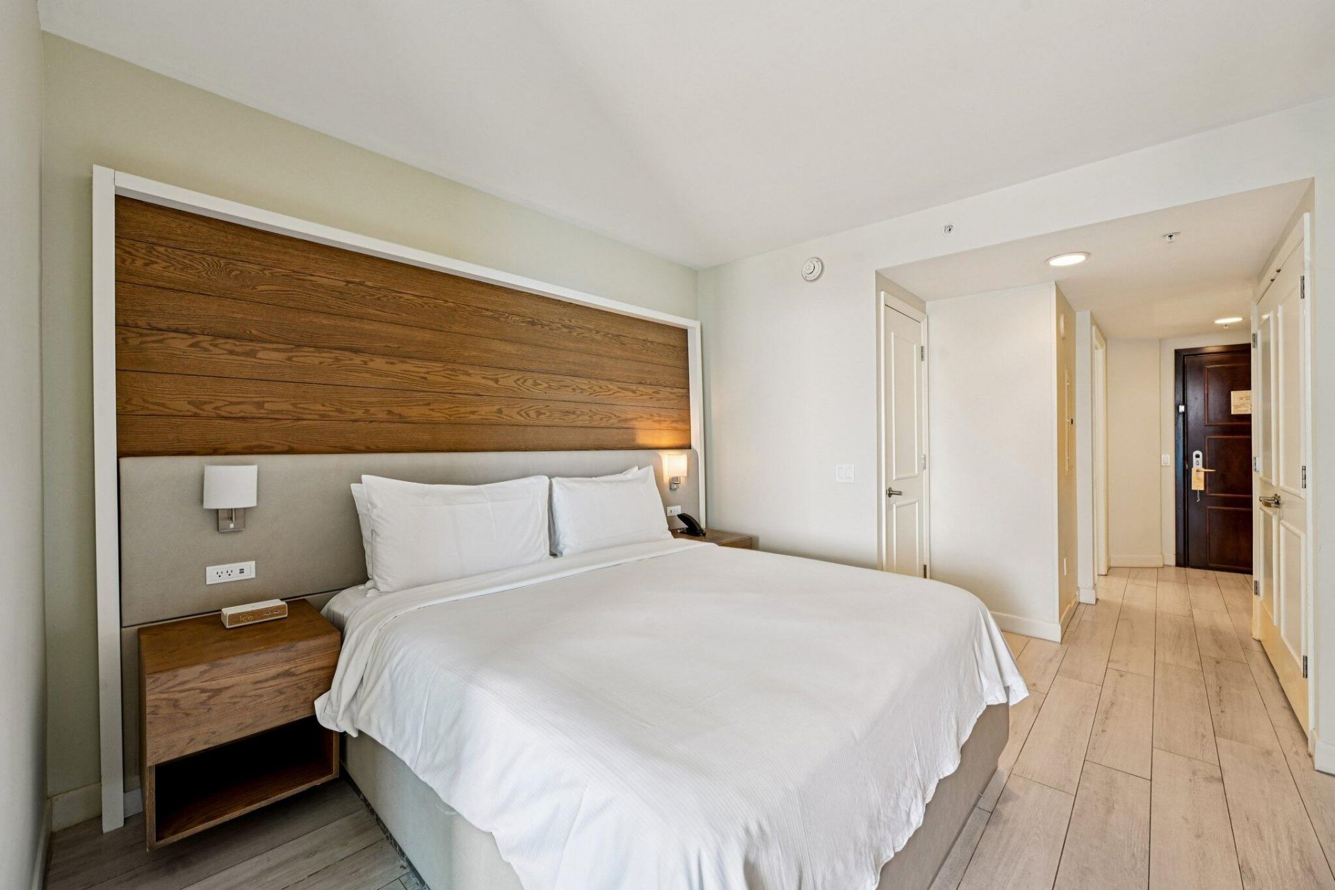 505 N Ft Lauderdale Bch Boulevard, Unit 1909, Fort Lauderdale, FL 33304 Photo