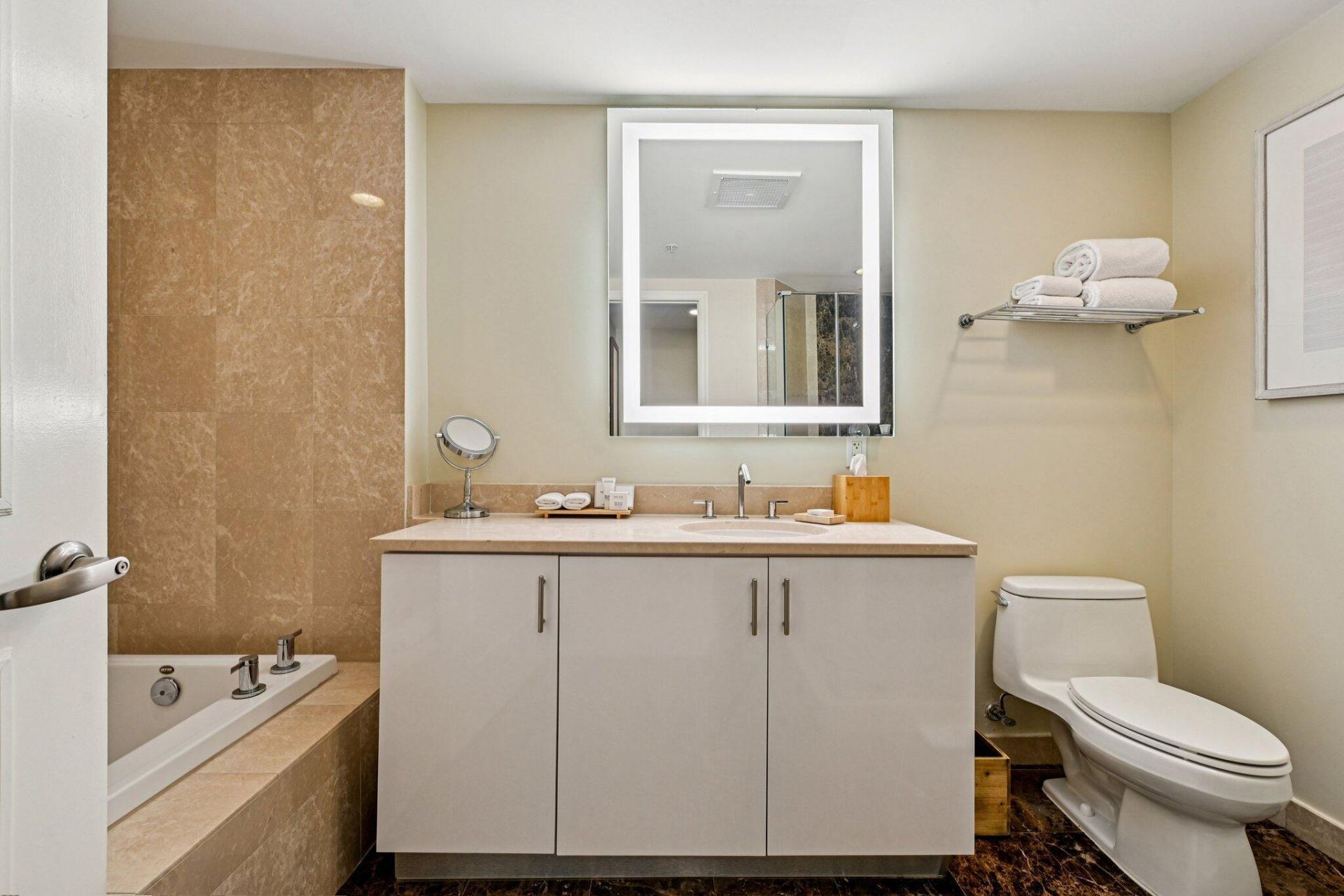 505 N Ft Lauderdale Bch Boulevard, Unit 1909, Fort Lauderdale, FL 33304 Photo