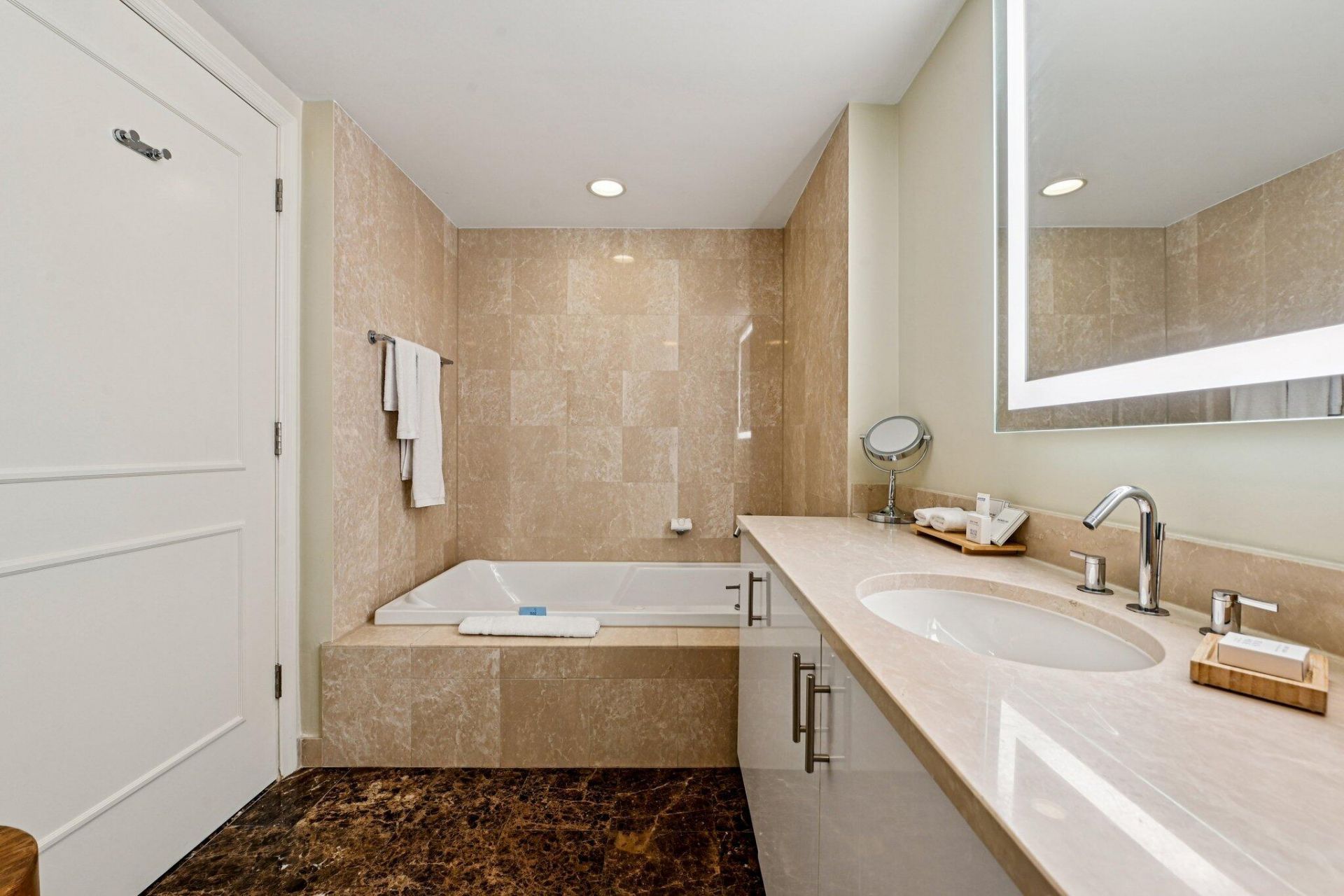 505 N Ft Lauderdale Bch Boulevard, Unit 1909, Fort Lauderdale, FL 33304 Photo