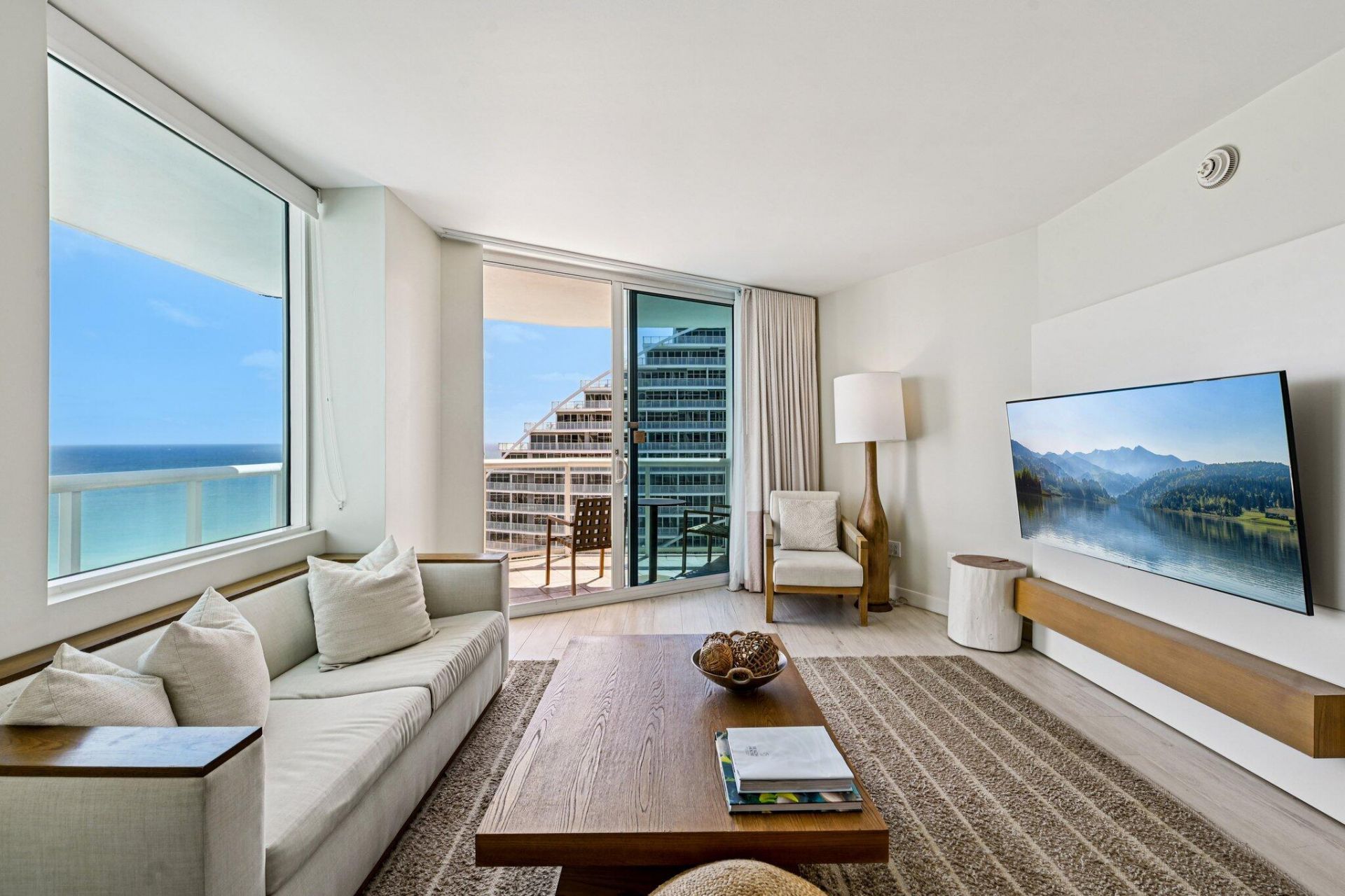 505 N Ft Lauderdale Bch Boulevard, Unit 1909, Fort Lauderdale, FL 33304 Photo