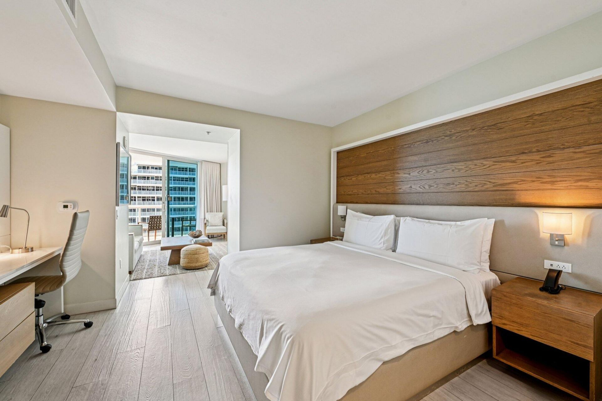 505 N Ft Lauderdale Bch Boulevard, Unit 1909, Fort Lauderdale, FL 33304 Photo