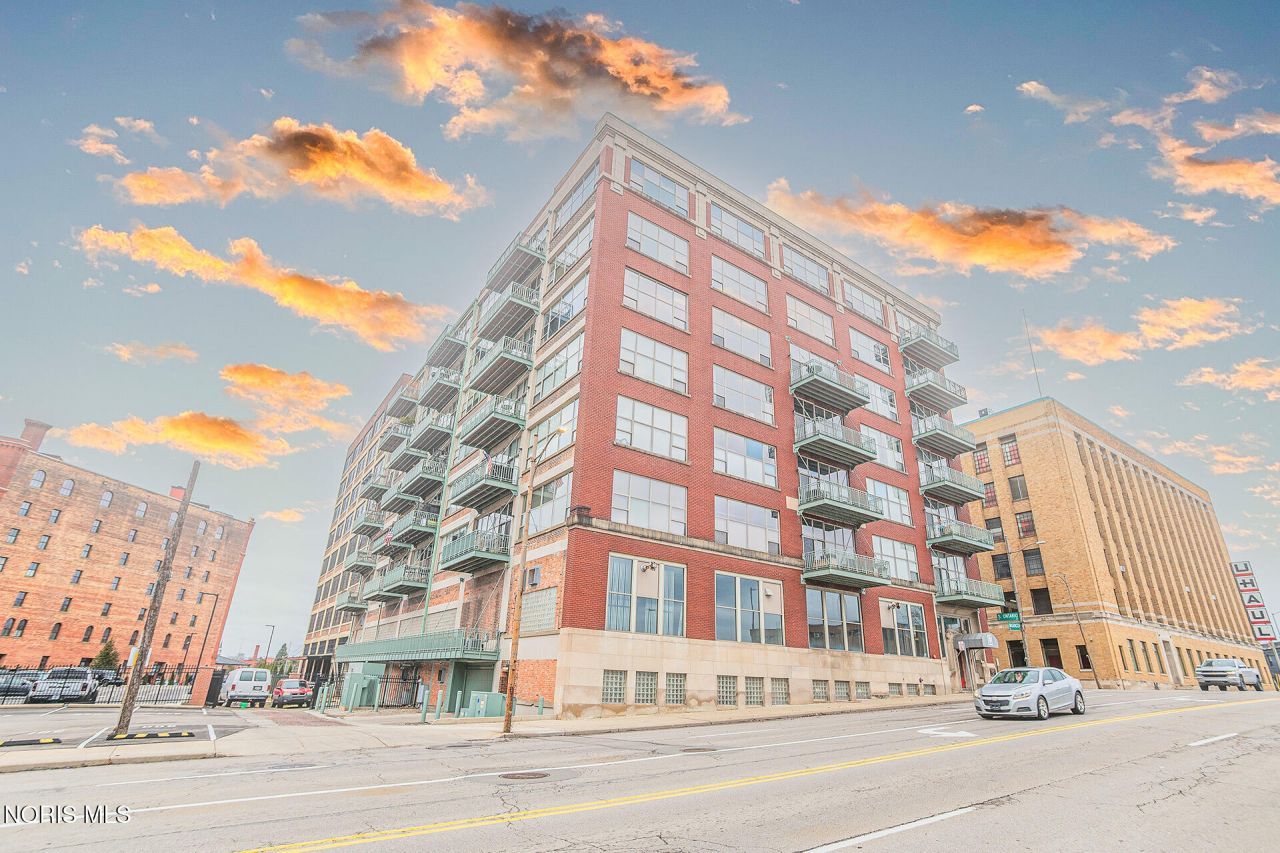 745 Washington Street, Toledo, OH 43604 Main Photo