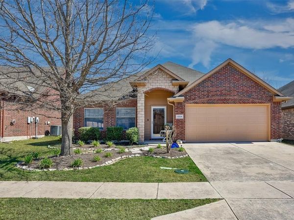 1004 Vintage Avenue, Gainesville, TX 76240