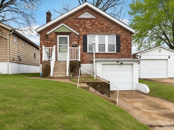 2411 Telegraph Road, LeMay, MO 63125