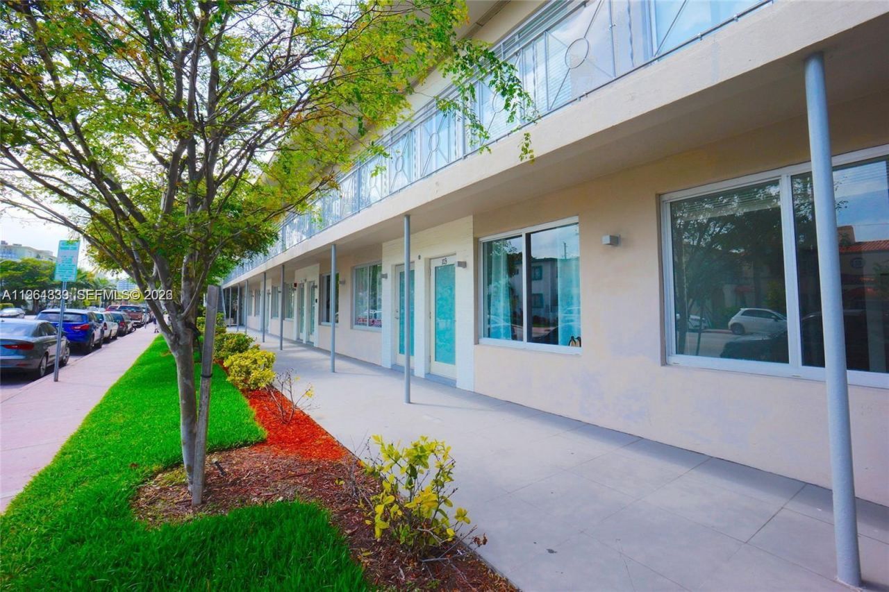 801 15th Street , Unit 102, Miami Beach, FL 33139 Photo