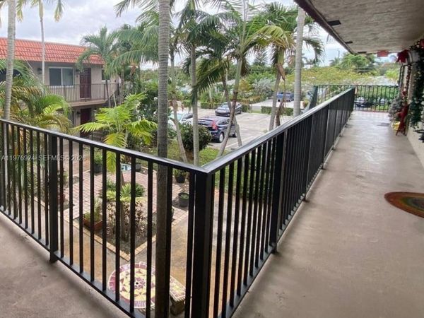 3050 NE 5th Ter , Unit 8, Wilton Manors, FL 33334