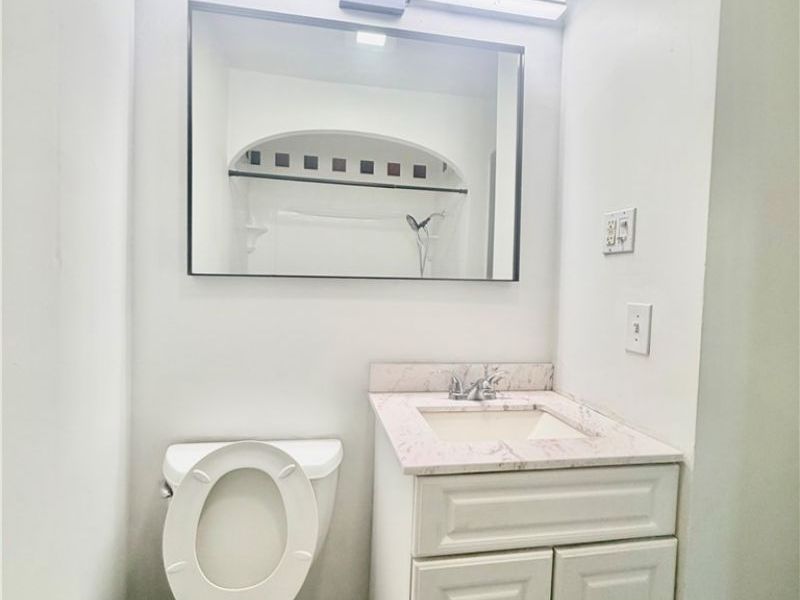 5212 E 105 Street, Garfield Heights, OH 44125 Photo 10