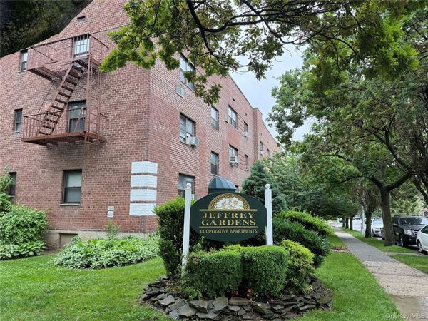 21604 47th Avenue , Unit 1B, Bayside, NY 11361