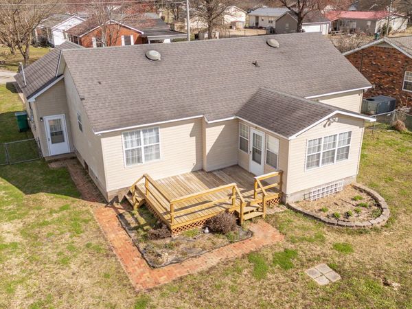 22 Herron Avenue, Jackson, TN 38301