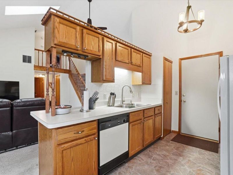 402 Woodside Place , Bellefontaine, OH 43311 Photo 16