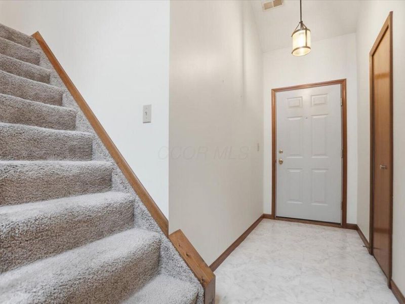 402 Woodside Place , Bellefontaine, OH 43311 Photo 6