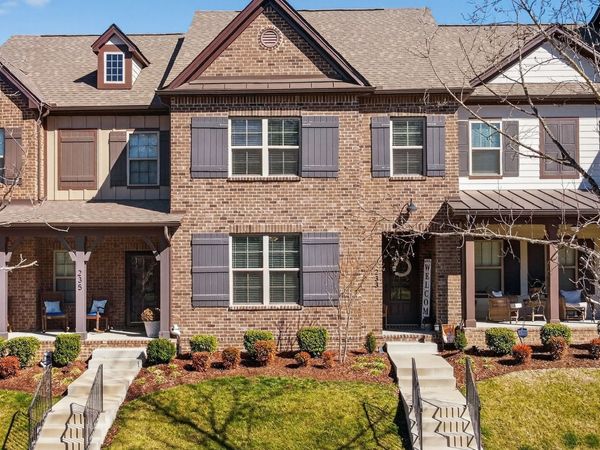233 Claremont Ct, Gallatin, TN 37066