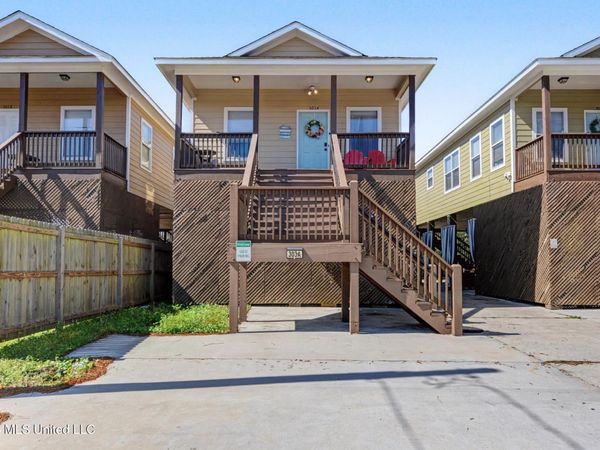 303 Lac Bleu Avenue, Pass Christian, MS 39571