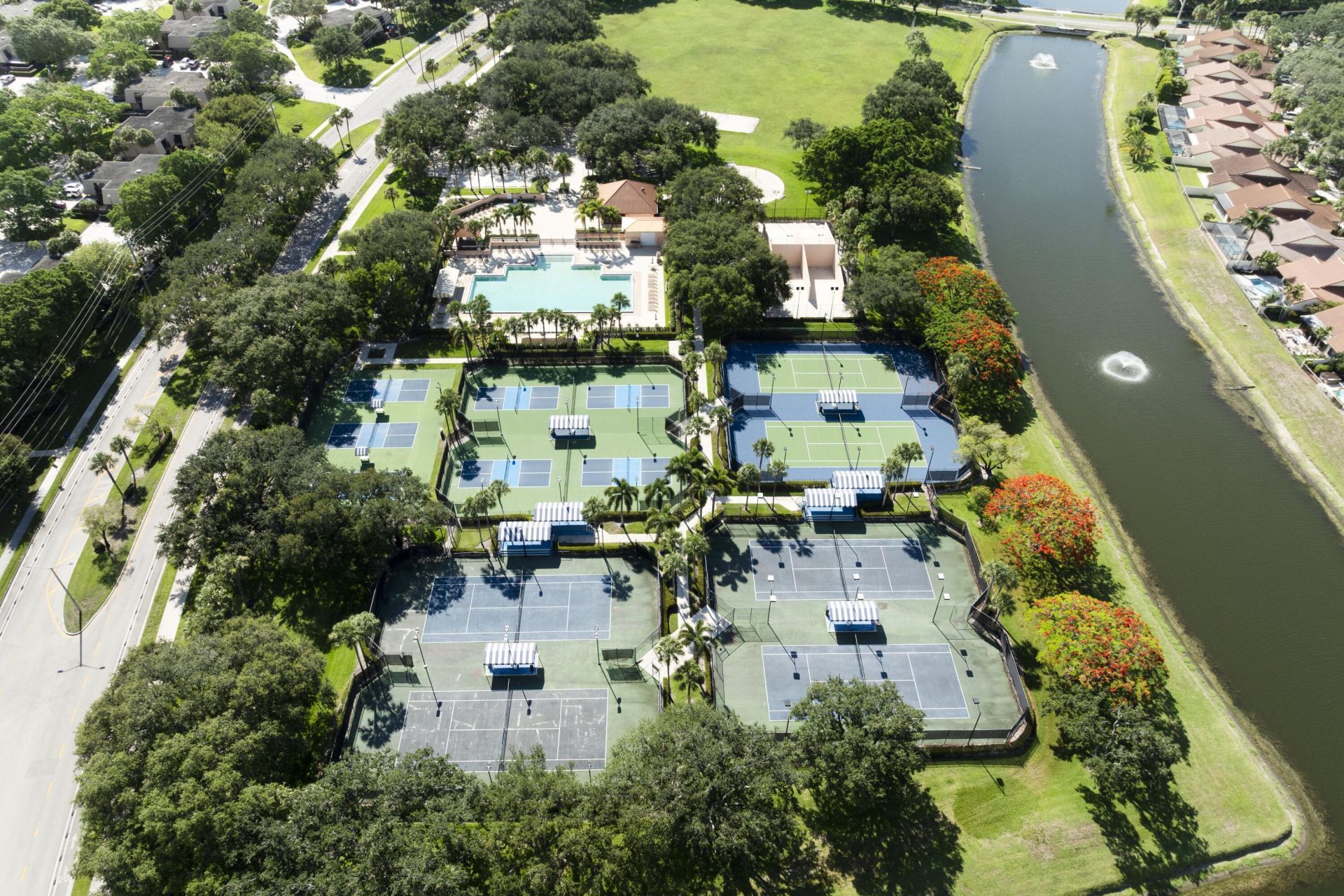 5003 50th Way, West Palm Beach, FL 33409 Photo