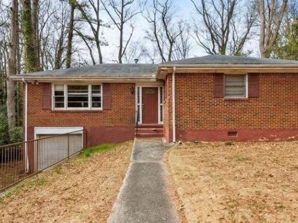 2725 Rollingwood Lane SE, Atlanta, GA 30316