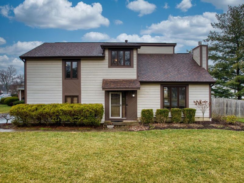 687 E College Avenue, Westerville, OH 43081 Photo 1