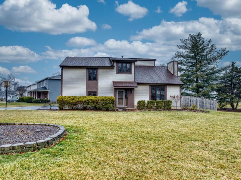 687 E College Avenue, Westerville, OH 43081 Photo 2