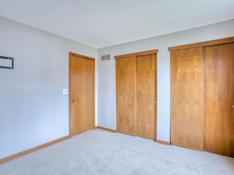 687 E College Avenue, Westerville, OH 43081 Photo 30